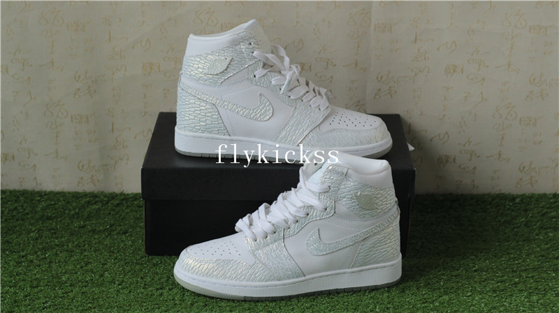 Air Jordan 1 Retro High GS Frost White